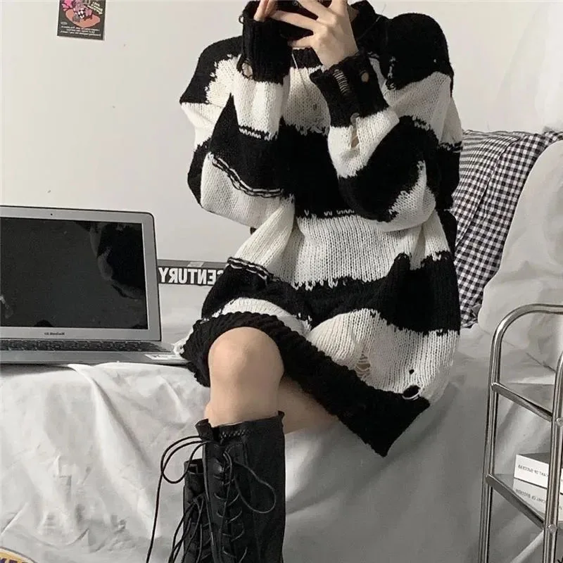 

Винтажный вязаный свитер Lucyever с дырками, женский черный, белый полосатый пуловер с вырезами, женские свободные свитера в стиле Харадзюку для колледжа