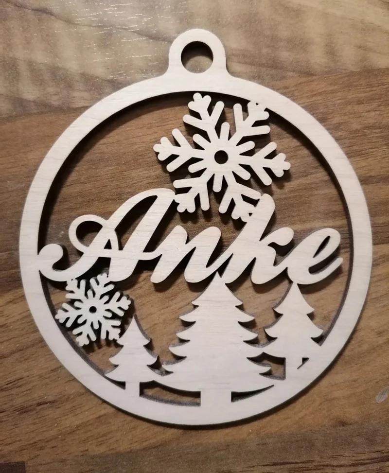 thumbnail image 1 of Adornos de árbol de Navidad personalizados con copos de nieve, decoración navideña de madera, colgante, bola navideña con nombre cortado con láser, regalo de Navidad, 1 of 5