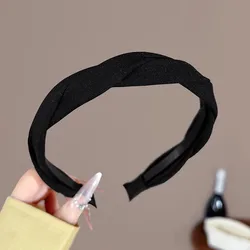 Elegant Vintage Plaid Cloth Hairband for Women and Girls - Fashionable Hair Accessory (5)