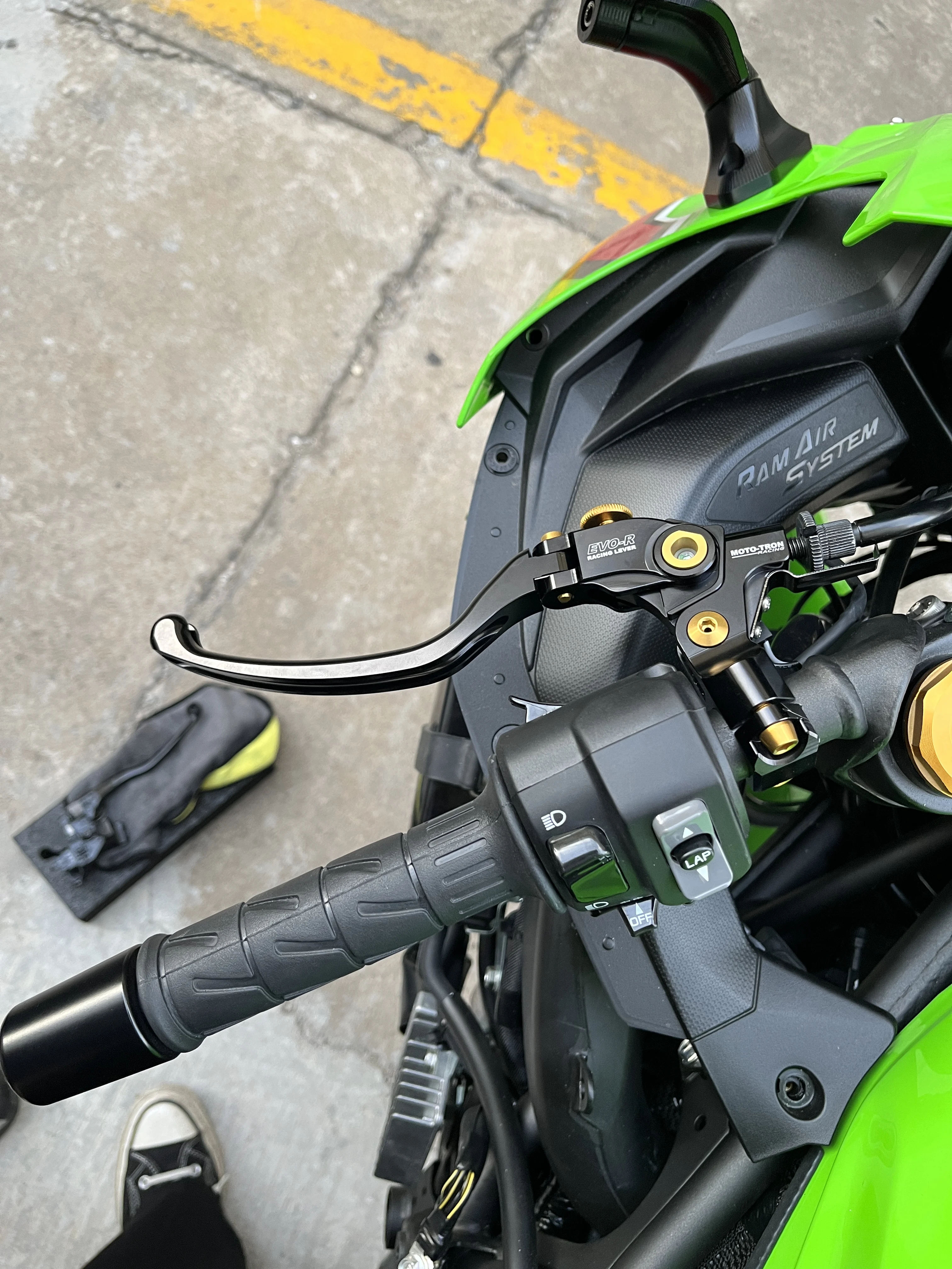 史上最も激安 ZX25R/ZX4R/ZX4RR line Pull （Motorcycle カーボンエアラム ブースター・導入液