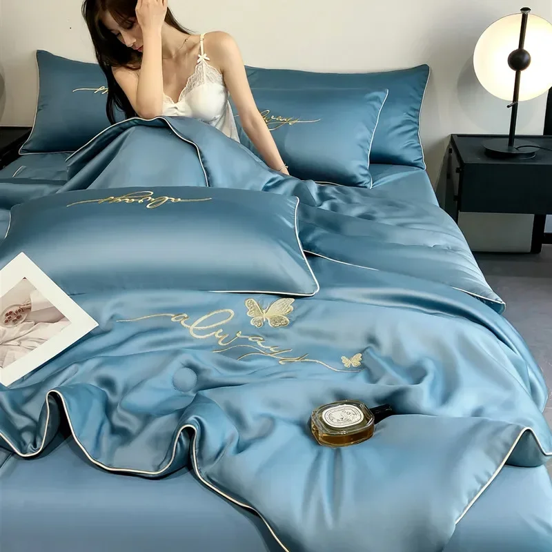 Summer Quilt Cooling Comforter Soft Slippery Bedding Cold Thin Wadding Blanket Gift for Children Boyfriend Couple