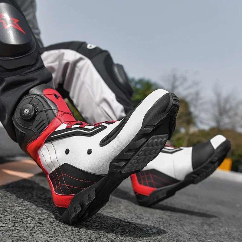 Motorcycle Boots Men Riding Shoes Motor Van Sports Shoes Motorcycle Equipment Bicycle Boots Retro Leather Waterproof Biker