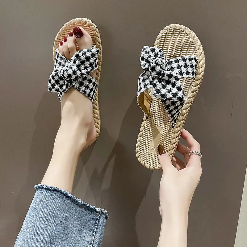 

B29 beach shoes women's sandals ins 2021 summer new outer wear fashion trend versatile internet celebrity student non-slip slipp