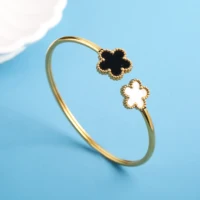 Simple Stainless Steel Shell Five-Leaf Flower OpenS Bangle Classic Luxury For Man Woman Daily Party Birthday Jewelry Gift Clover 1