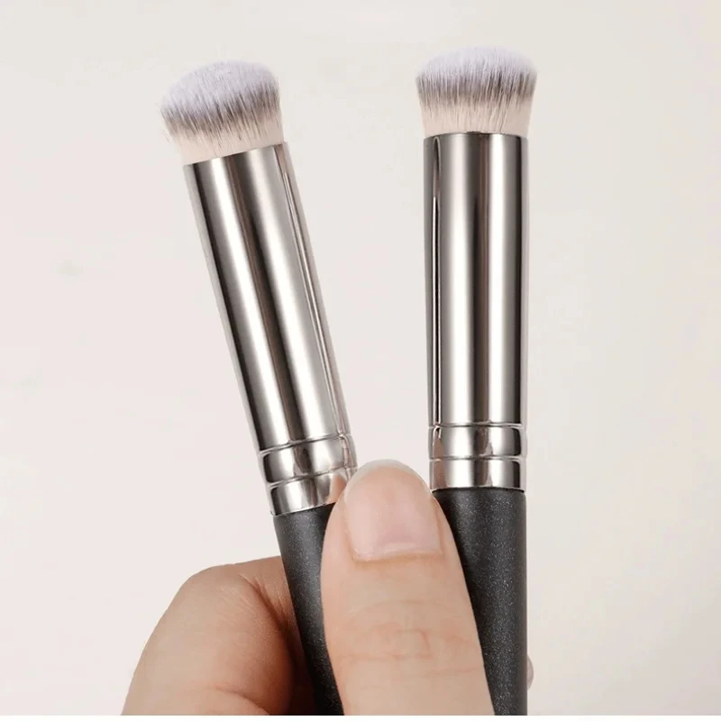 1/2/5 pcs Foundation Concealer Brush, Premium Contour Blusher Brushes, Flawless Under Eye Dense Face Makeup Brush For Blending 2