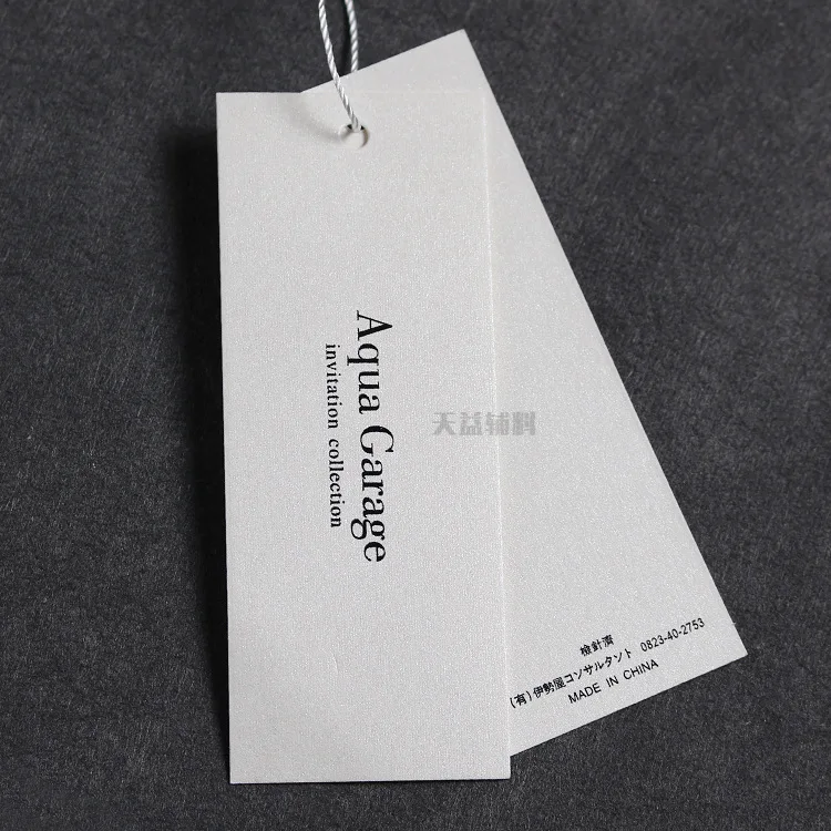 맞춤형 브랜드 로고/이름 가죽 걸이 태그, 극세사 가죽 PU 가죽, 양각 로고, 의류 청바지 가방