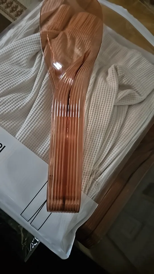 2-in-1 Mattress Lifter & Bed Sheet Tucker – Easy Bed Maker Tool