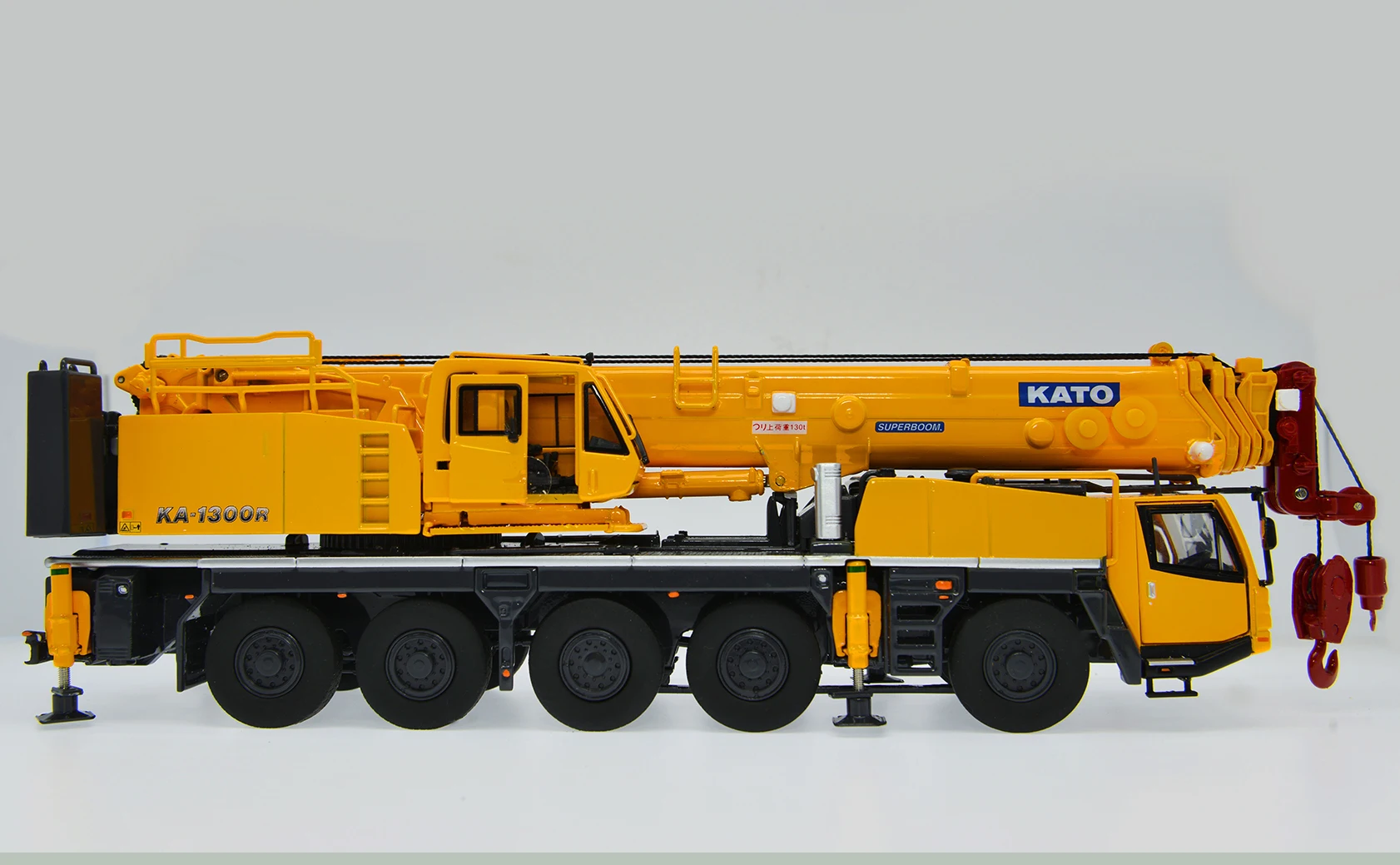 【メーカー再生品】 KATO Japan 1:50 New KA1300 Replica Hoist Model Crane Truck 自動車