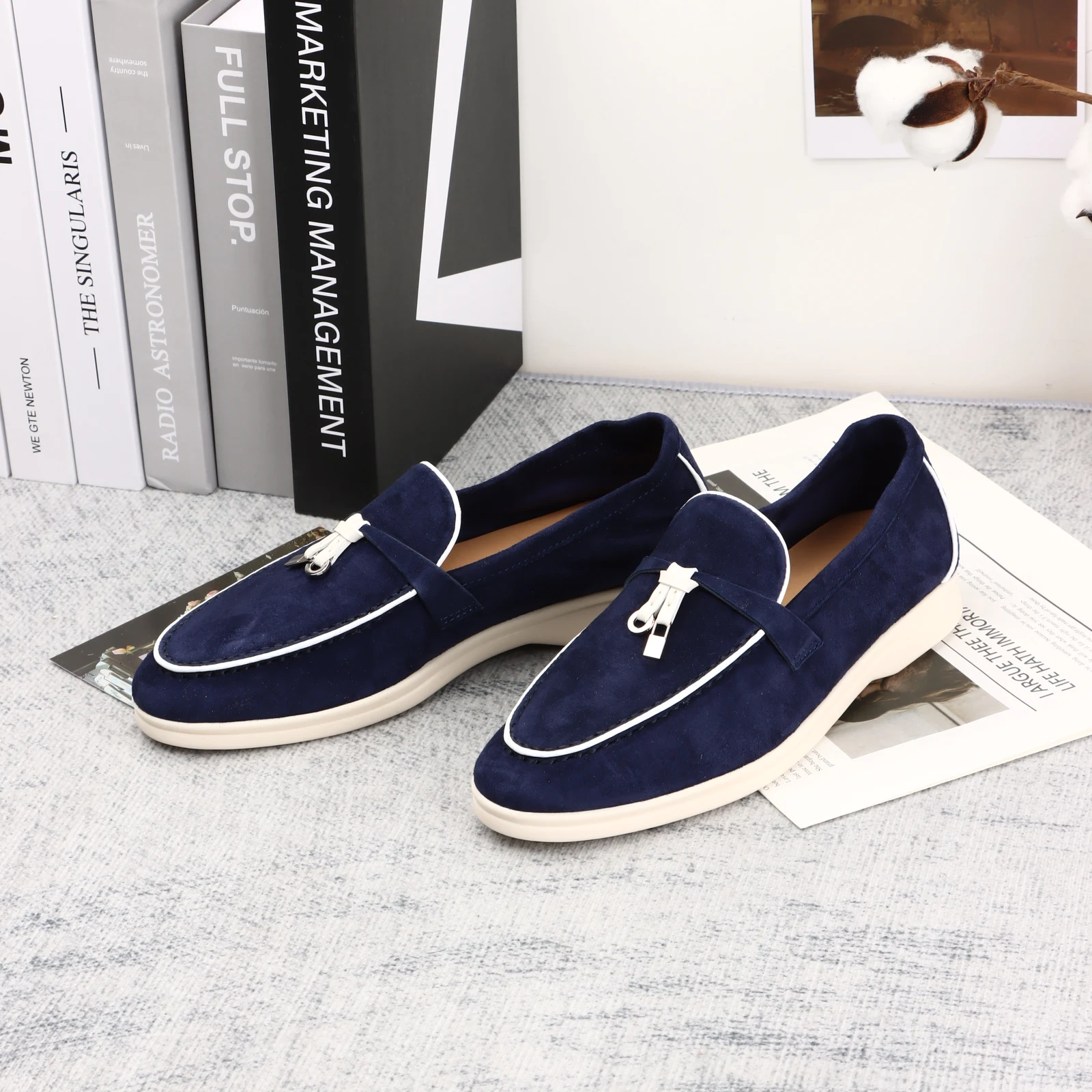 

Designer Luxury Loafers Shoes For Women 2023 Mocasines Flats Men Sneakers Brown Suede Leather Brand High Quality Black Shoes