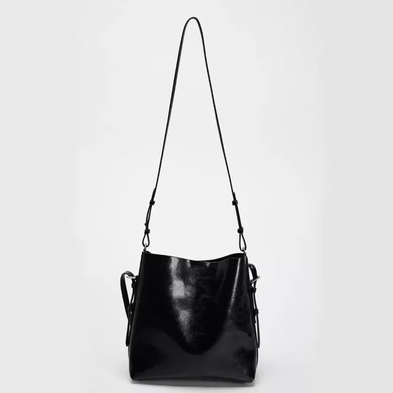 Bucket Shoulder Side Bags for Women 2025 Female Designers Trend Leather Crossbody Bag Purses and Handbags