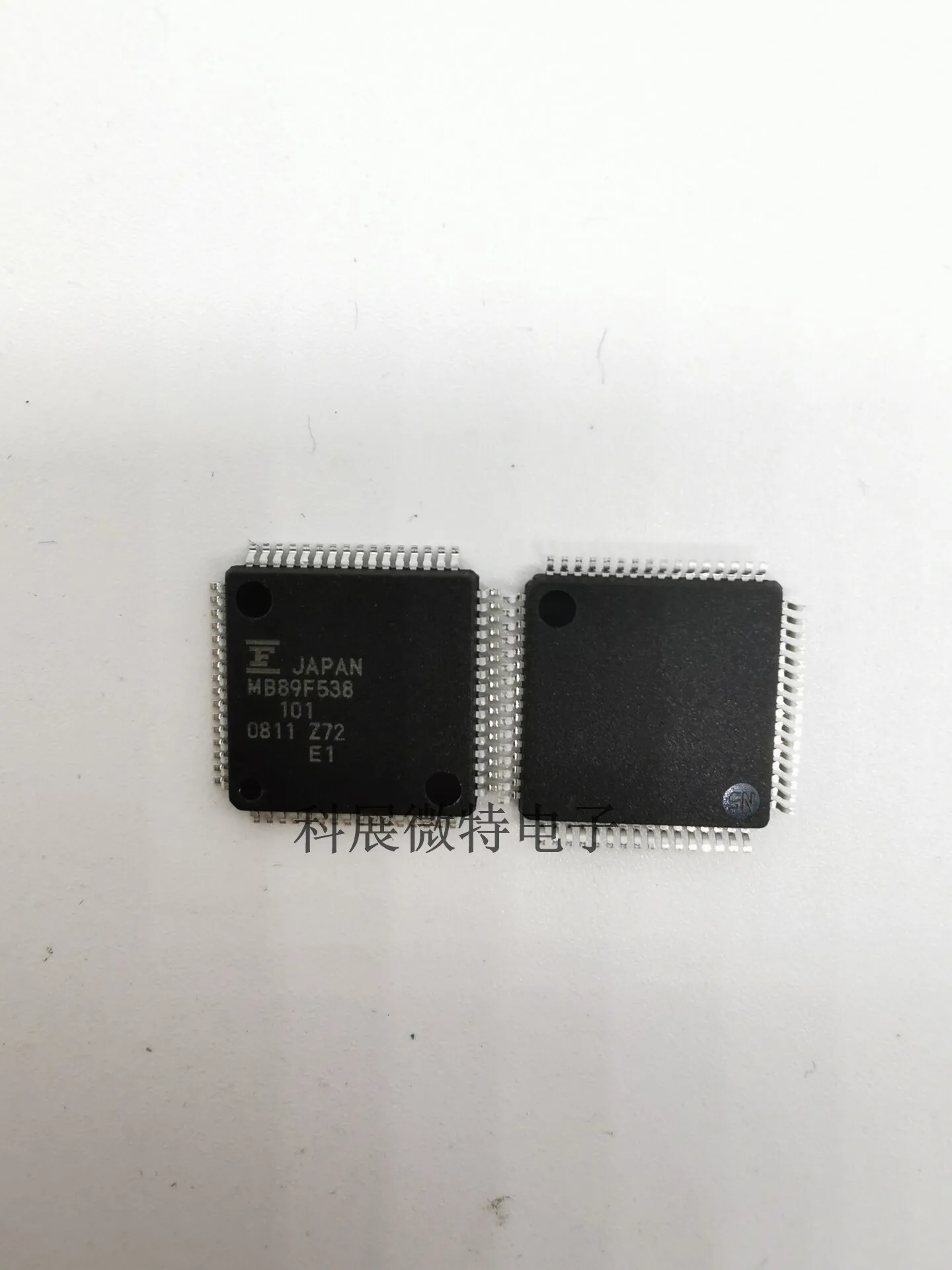 

Оригинальный встроенный чип MB89F538-101PMC-GE1 MB89F538