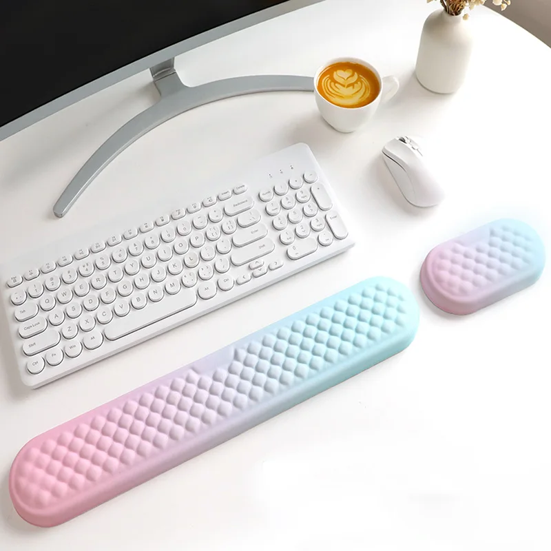 Set Di Poggiapolsi Ergonomici A Forma Di Nuvola Per Tastiera E Mouse, In Memory Foam. Morbidi E Antiscivolo, Riducono L'affaticamento Del Polso Durante Il Lavoro, Il Gioco O La Digitazione. Un Accessorio Carino E Funzionale Per La Scrivania.