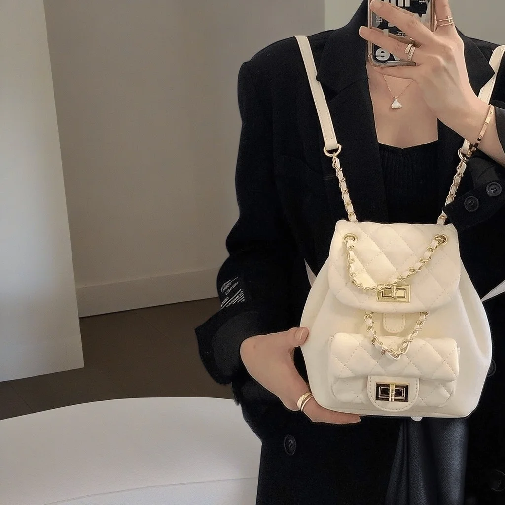 Women's Textured Tote Bags - Metallic Chain Tote Bags - Large Capacity Commuter Bags