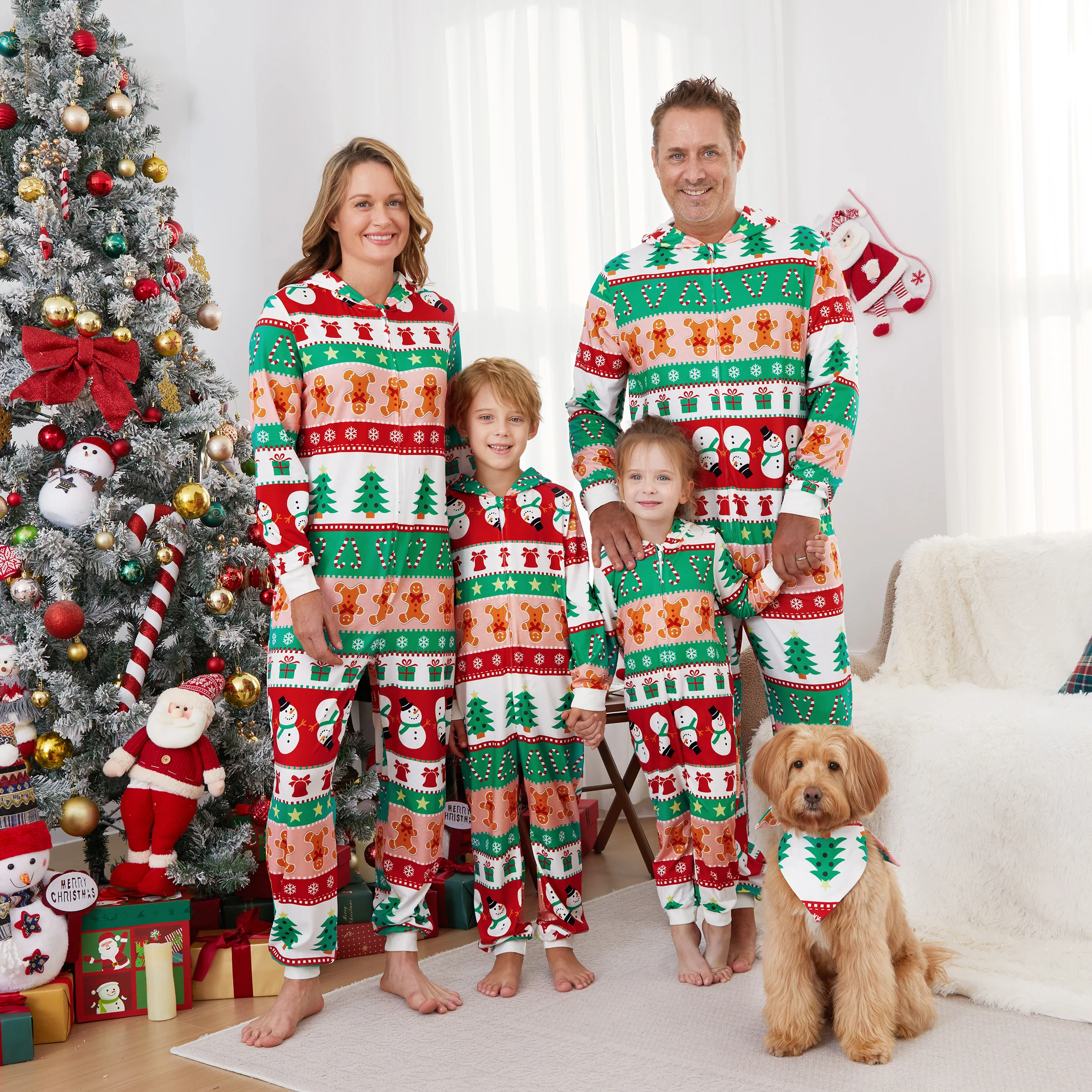 thumbnail image 1 of Pijamas mono a juego Conjuntos navideños Estampado integral Cremallera delantera Estampado Holly Jolly en la espalda, 1 of 5