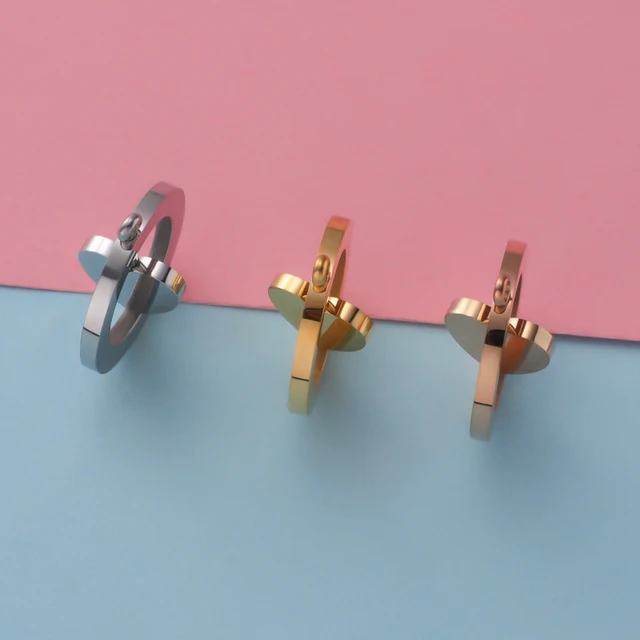 고전적인 아름다움을 위한 Fnixtar 5종 라운드 스퀘어 하트 펜던트