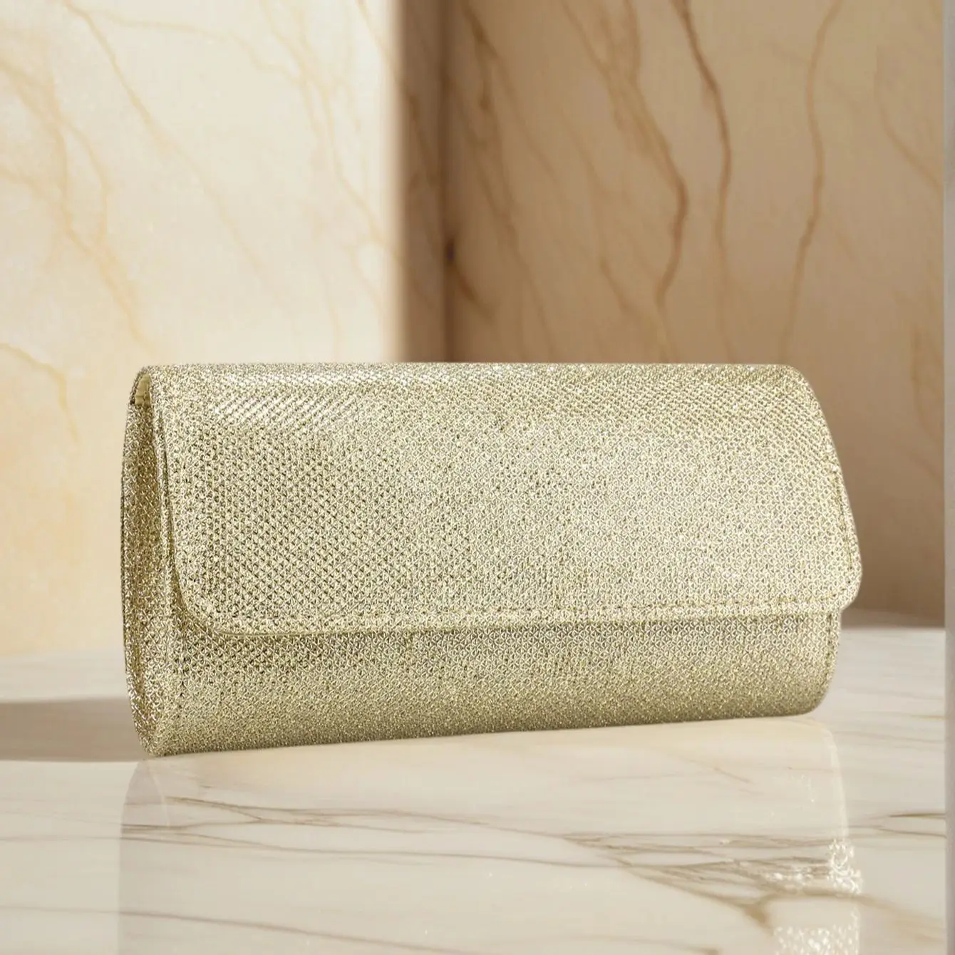 Golden Chain Metal Clutch Bags for Women Evening Use