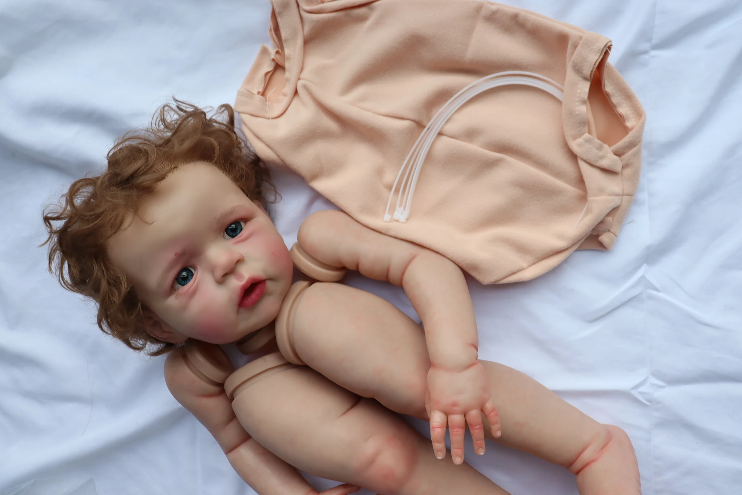 Boneca Bebe Reborn By Baby Dolls Chloe Corpo Pano Versão 4 com o Melhor  Preço é no Zoom