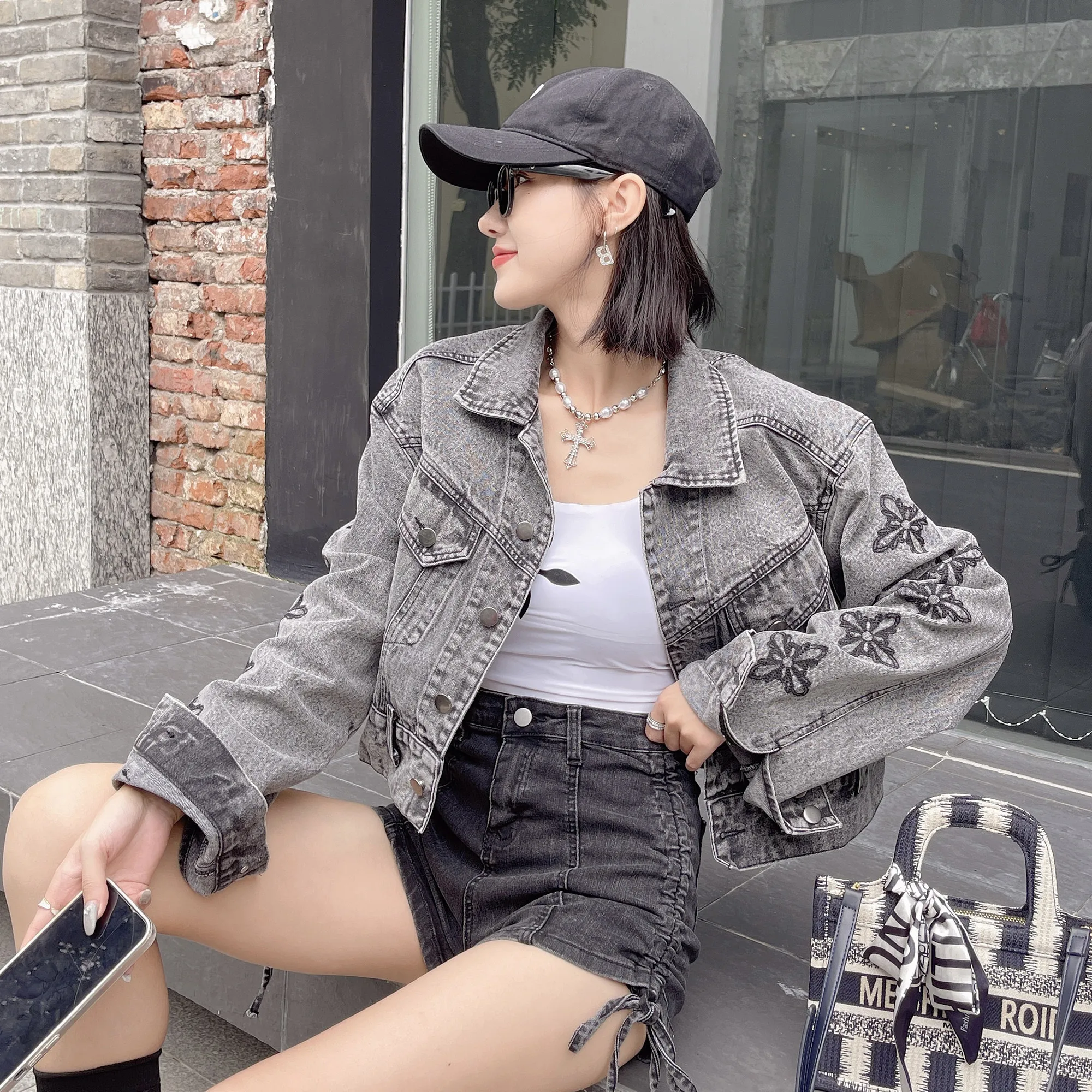 

Autumn 2022 New Cross Denim Jacket Washed Embroidery Short Coat Free Shipping