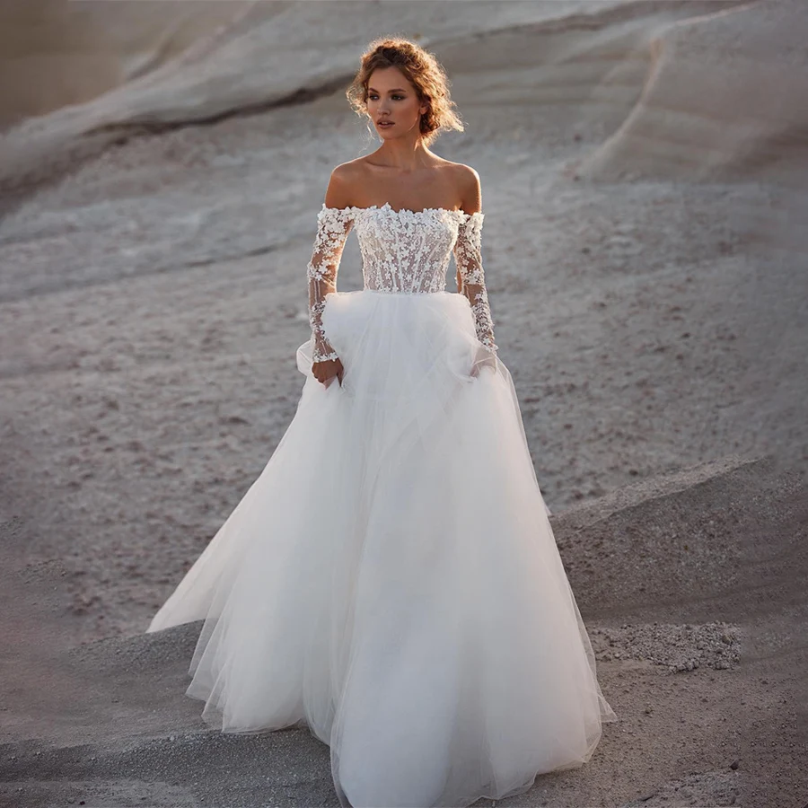 Wedding Dresses Off Shoulder Lace Top 3/4 Sleeve Tull A-Line Backless And Lace Up Bridal Gown