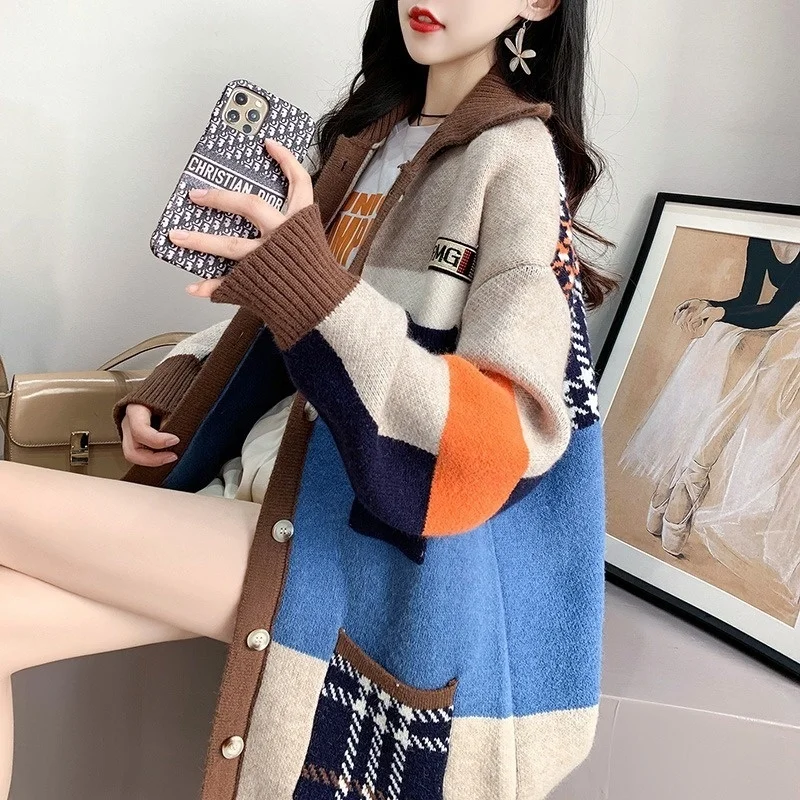 [EWQ] Women Long Cardigan 2023 Spring Winter Contrast Print Pocket Button Sweater Female Street Jacket Coat Stitching Overcoat