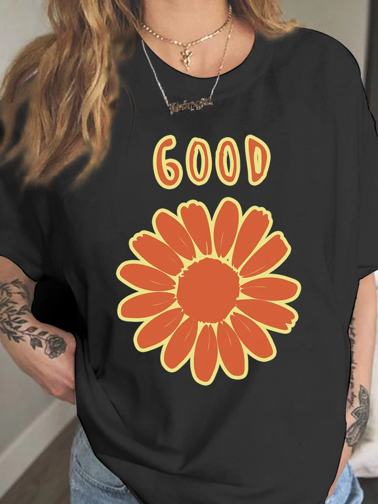

New O-Neck Women's Harajuku Graphic Kawaii T-Shirts Fashion Flower Print Casual Short Sleeves Women Black Top Summer Women Tops