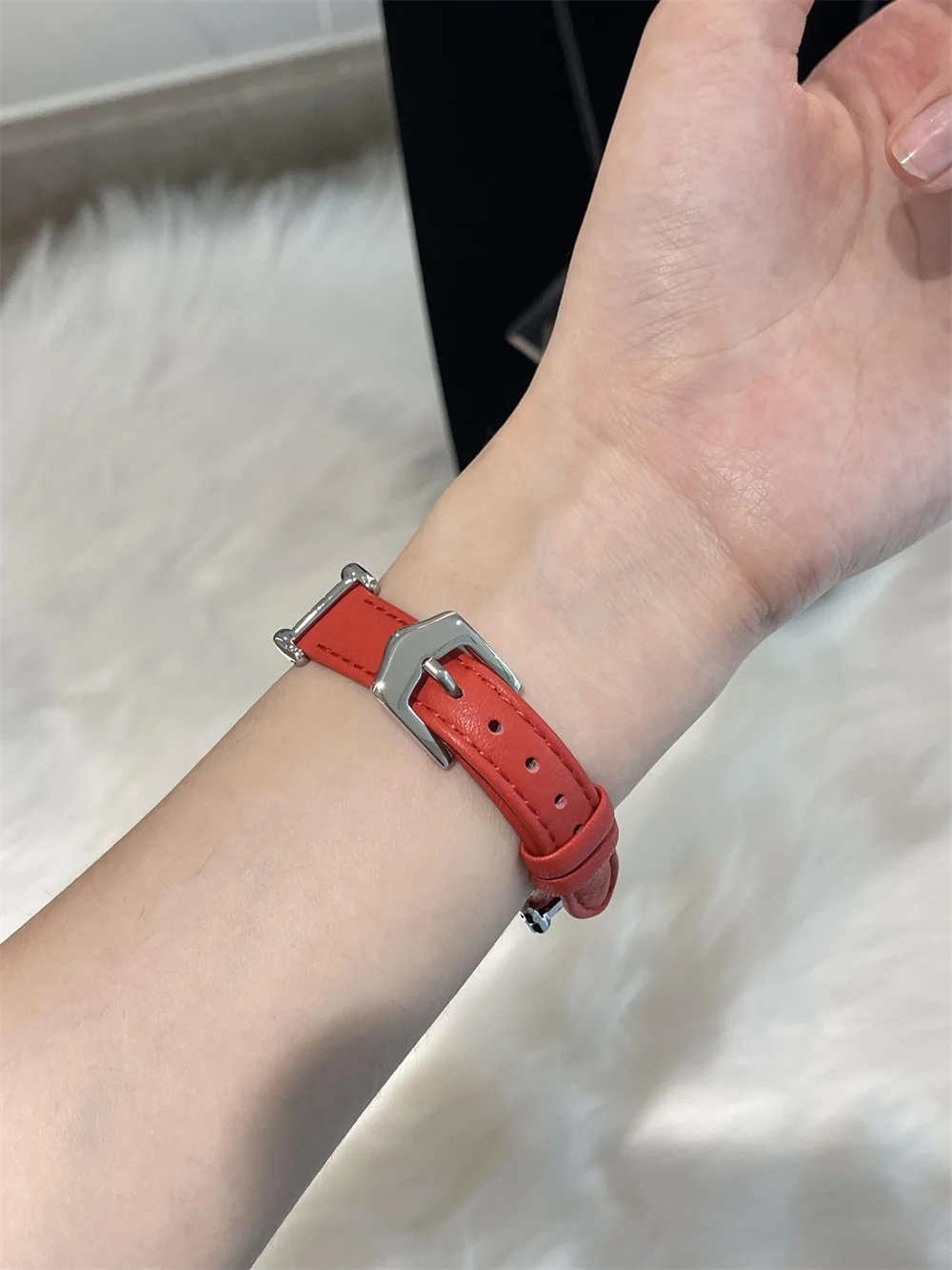 Diamond Leather strap for Apple Watch Band 44mm 45mm 38-42-40-41mm Luxury design Bracelet iwatch series 8 7 SE 6 5 4 Ultra 49mm