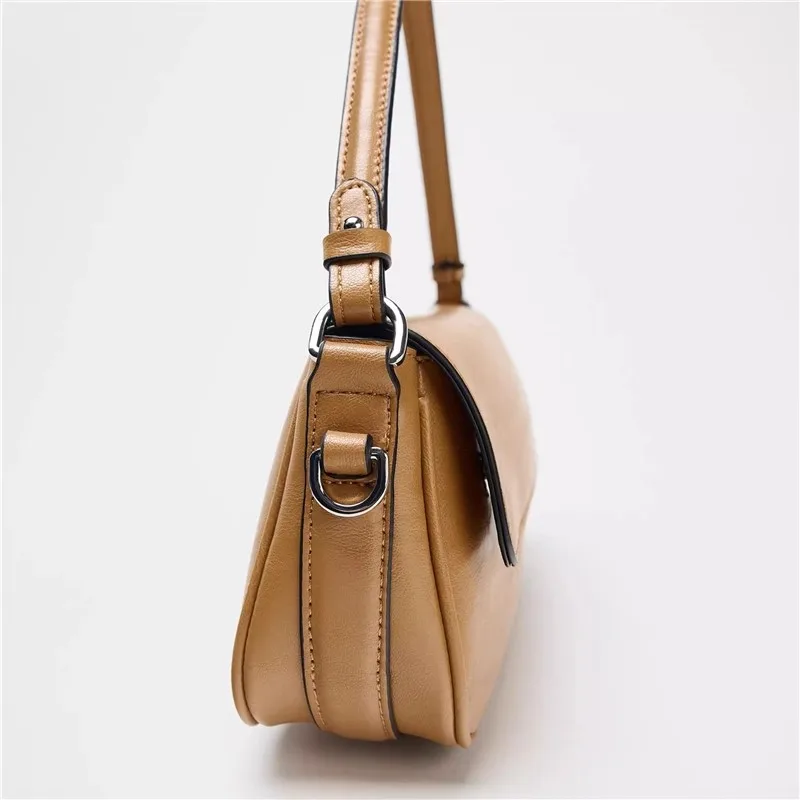 New Fashionable Women's Bag Underarm Crossbody Small Square Bag Stylish Versatile Single Shoulder Handbag for Summer 2025