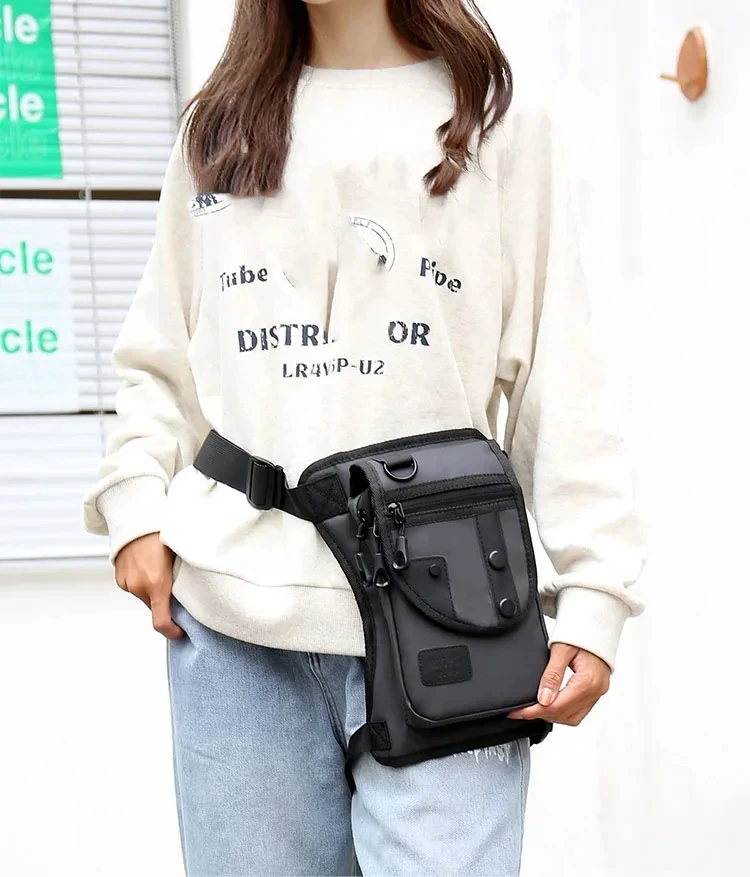 Adjustable straps of leg bag