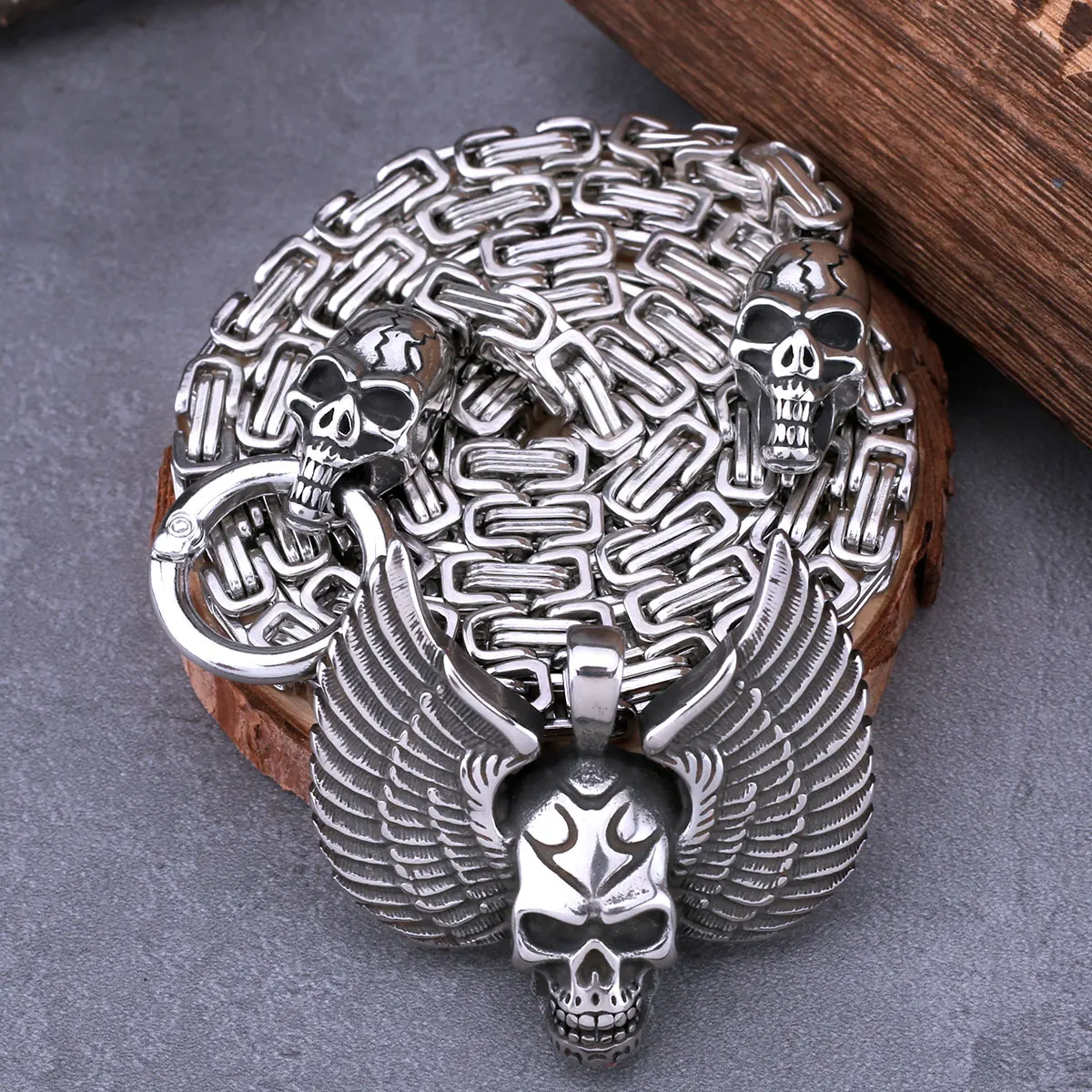 Stainless Steel Wing Head Skull Pendant with Skull Square Necklace Men's Fashion Gothic Pendant Necklace Biker Hip Hop Jewelry