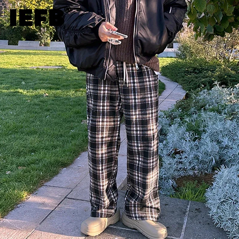 

IEFB Vintage Plaid Men's Casual Pants Korean Fashion Male Niche Design Straight Wide Leg Trousers 2023 Winter Stylish New 9C3835