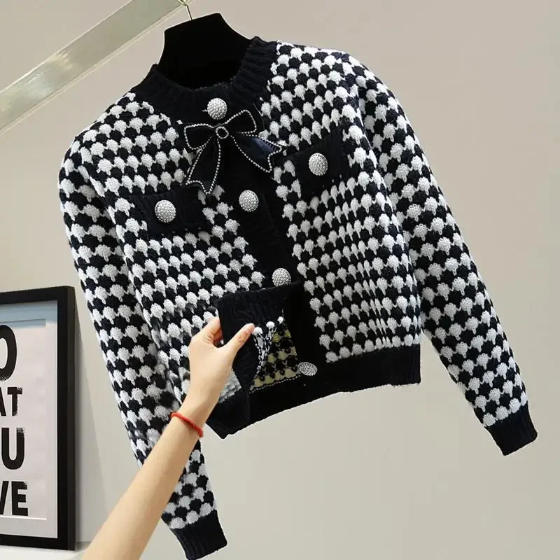 

Korean Women Short Cardigans Sweaters Streetwear Fashion Knitted Clothing Spring Long Sleeve Bow Diamonds Casual Coats Z316