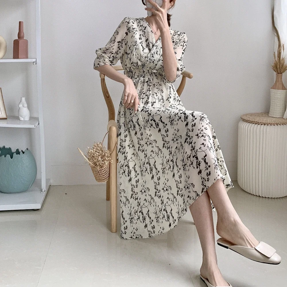 

Korean Fashion Retro Slim Long Dress V-neck Fungus Waist Chiffon Floral Summer Women's Dress French Print Holiday Beach Dress