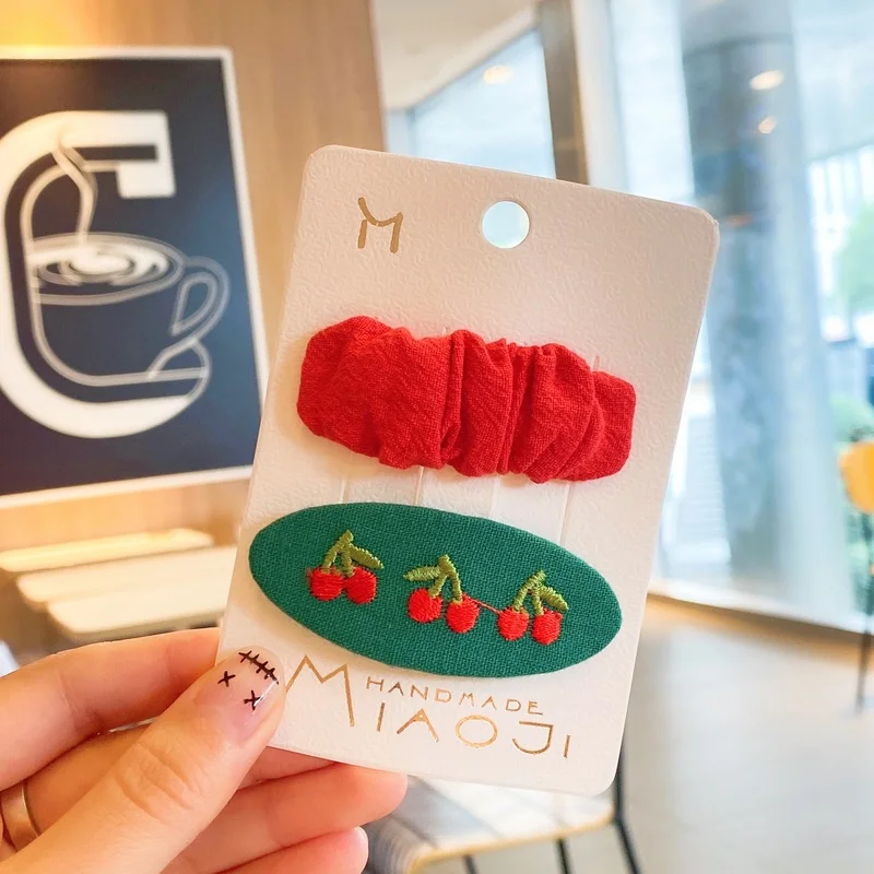 Рисунок 5 - Зажим для волос однотонный детский