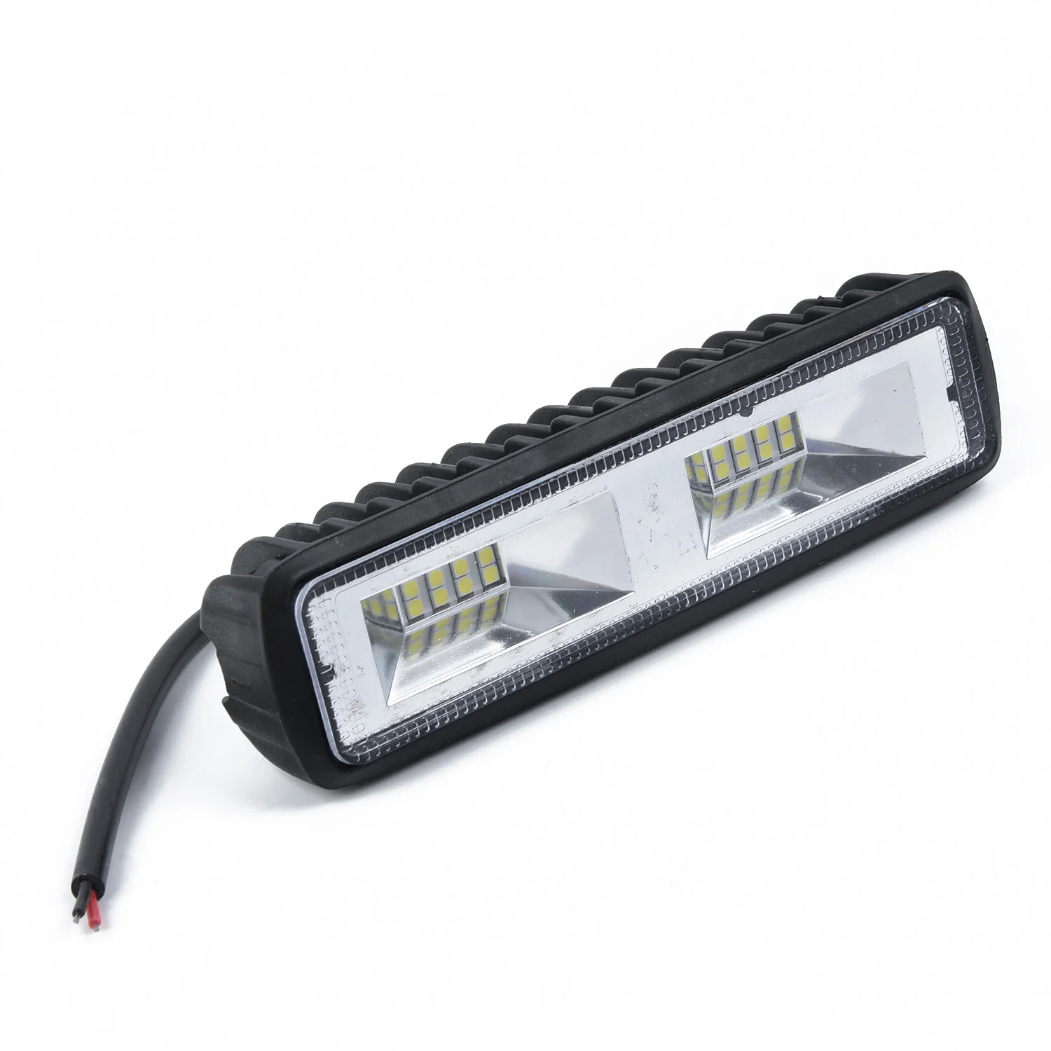 실용적이고 신뢰할 수 있는 고품질 LED 작업등 SUV 빔 운전 안개등 12V-24V 18W 오프로드 부품