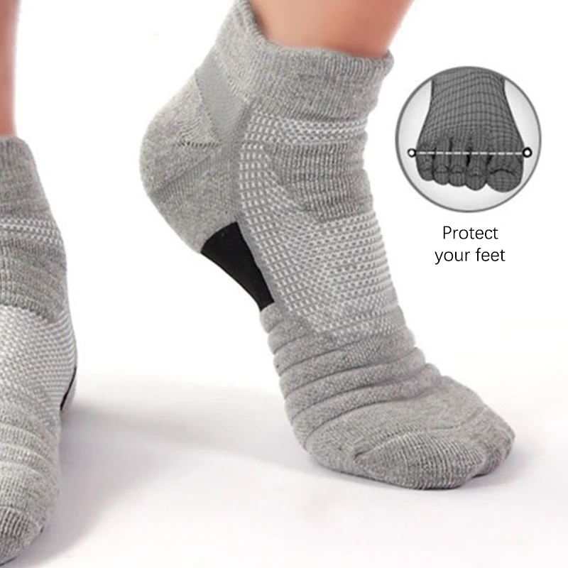 

Men Sports Socks Solid Thickening Cycling Running Football Basketball Soccer Socks Sports Anti-slip Thicken Thermal Socks Men