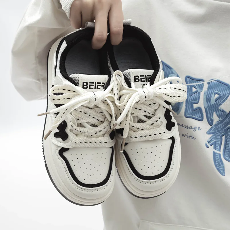 

35-40 Womens Skateboarding Shoes Female Summer Flat Heel Microfiber Lace-up Solid Casual Fashion Ladies Footwear Hw45