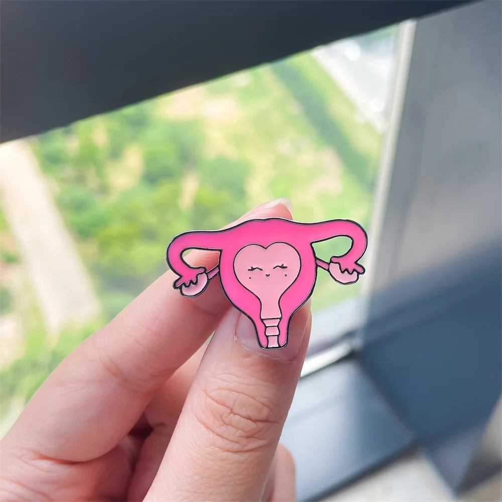 

Cartoon Image Uterus Enamel Pin Lovely Exquisite Luxury Medical Brooch for Doctor Nurse Student Teacher Badge Gift