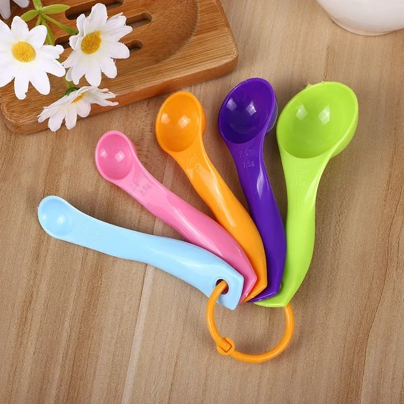 5pcs/Set Plastic Measuring Spoons 1 / 2.5 / 5 7.5/ 15ml Measure Gram Cups Child Milk Powder Spice Measuring Scoop Kitchen