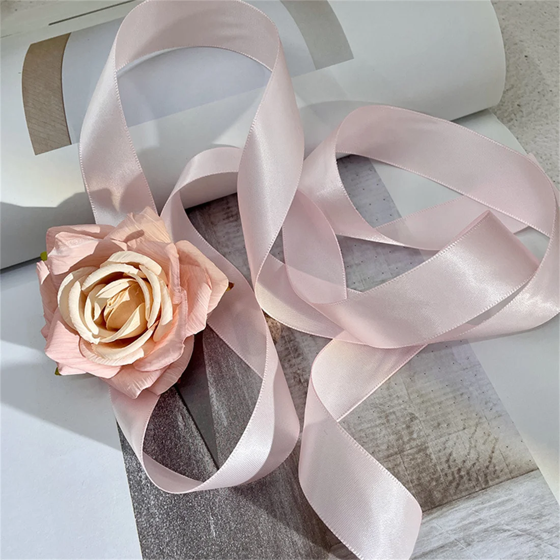 

Romantic Sweet Rose Flower Clavicle Chain Necklace Women Elegant Ribbon Adjustable Choker New Floral Hair Band Hair Accessories