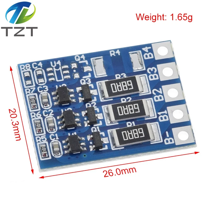 Détail des soudures et composants sur le panneau d'équilibrage lipo li-ion 3S 4.2V pour chargeur multiport batterie