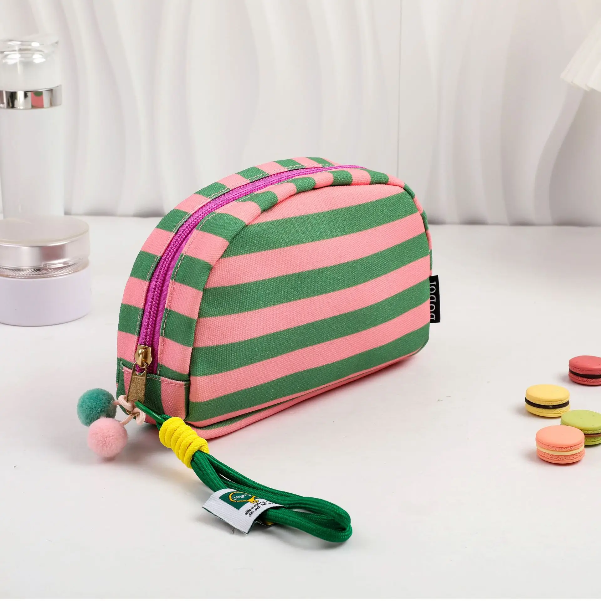 New Fashion Canvas Striped Women's Makeup Bag Portable Zipper Makeup Travel Organizer Women's Handbag Washbag