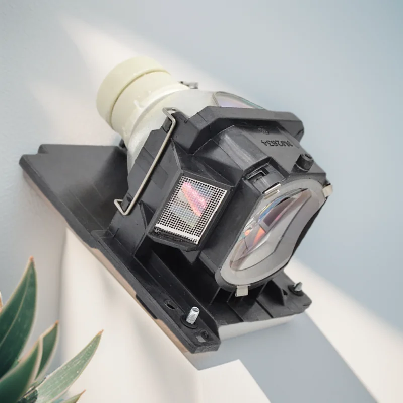 Suitable for Hitachi projector high-quality projection light DT01021 Hitachi CP-X2011N CP-X2510Z CP-X2011-DT01021