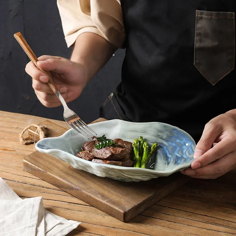 Japanese Kiln-changing Ceramic Flavor Dish Personalized Restaurant Hotel Oyster-shaped High-value Dessert Small Dish Dipping