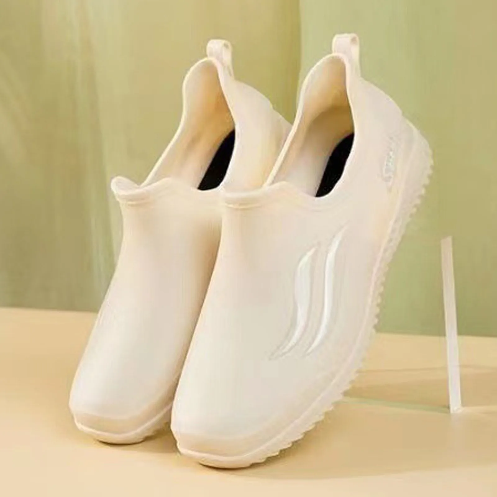 Women Rain Shoes Outdoor Waterproof Walking Ankle Rain Boots Frosted Ladies Rubber Outdoor Rain Short Working Boots Rainboots