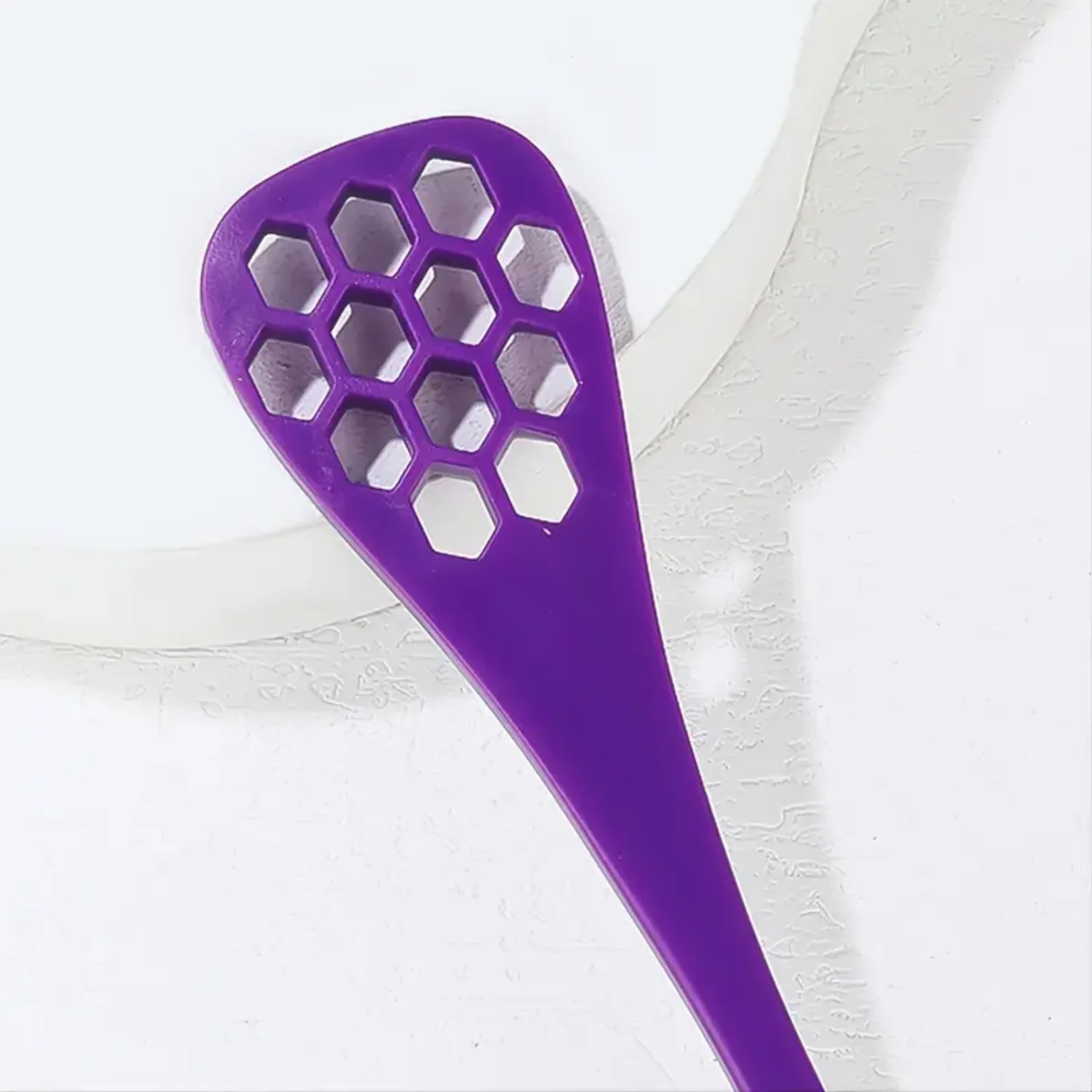 Professional Salon Hairdressing Dyeing Brush Stirrer Cream Whisk Hair Color Mixer-1 Pc