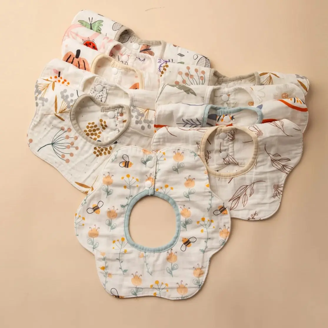

Newborn Cotton Gauze soft Baby Bibs Infant Feeding Bib 360 Degree Saliva Towel Print Cartoon Burp Cloth for Boys Girls Unise