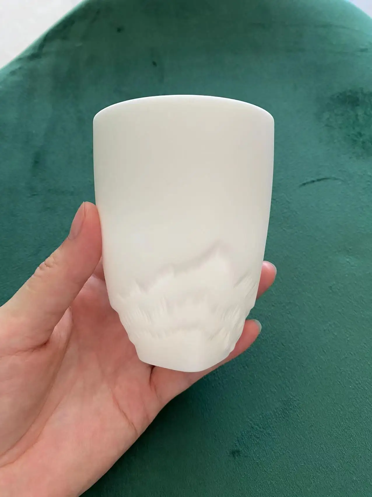 

Feel Moist Dehua White Porcelain Goat Fat Jade Glacier Cup Lard White Master Cup 180ml Tea Cup Water Wine Glass