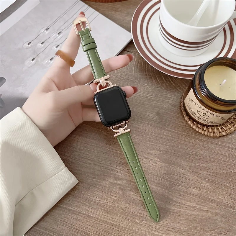 Premium Leather Strap for Smartwatch - Elegant and Durable Bracelet Design