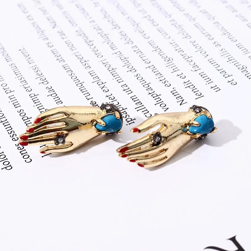 European And American Creative Fashion Hand Shape Simple Exaggerated Earrings Female 3