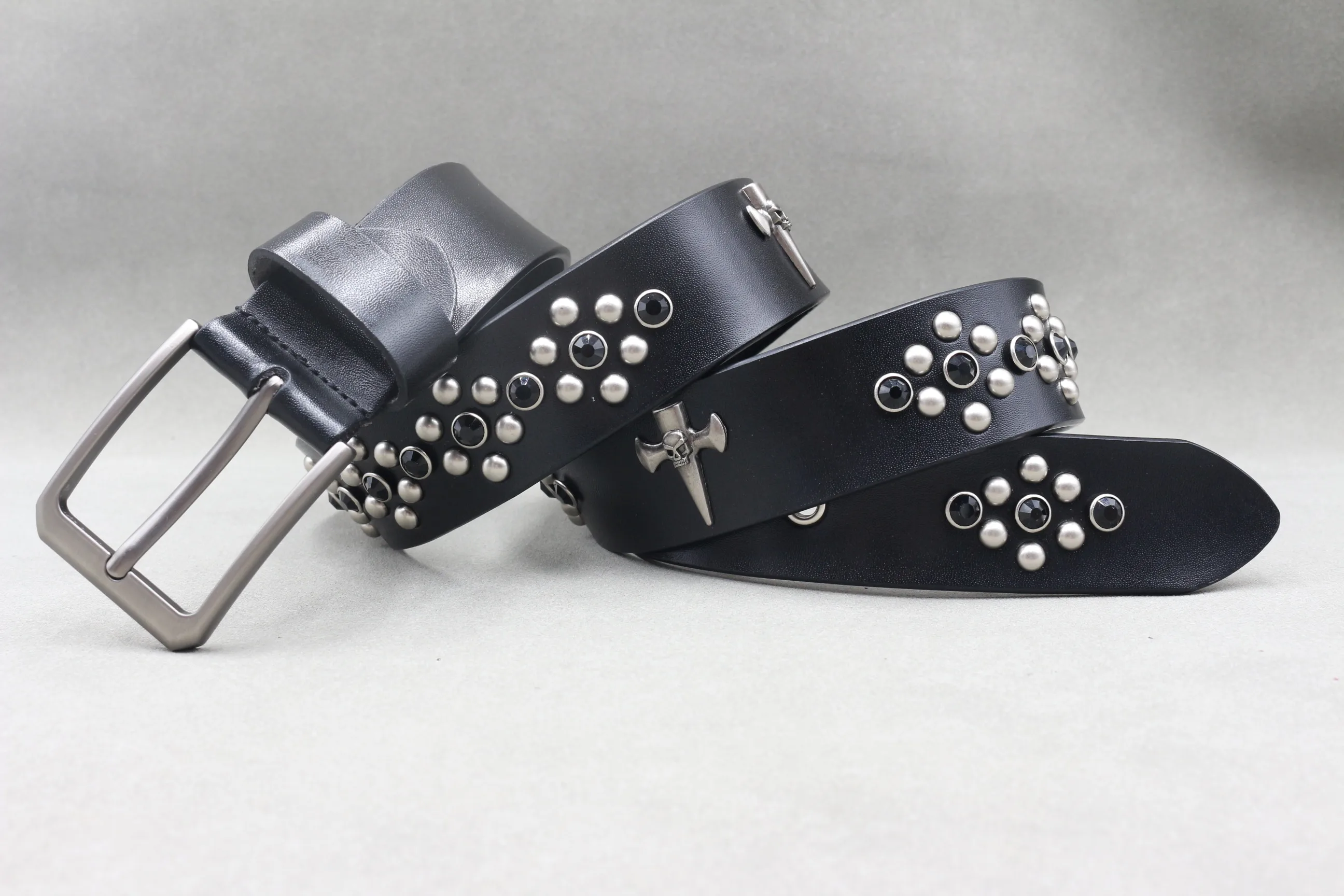 LIZLISA チェーンベルト付タックフレアスカパン チェーンベルト付タックフレアスカパン ｜ LIZ LISA（リズリサ）公式